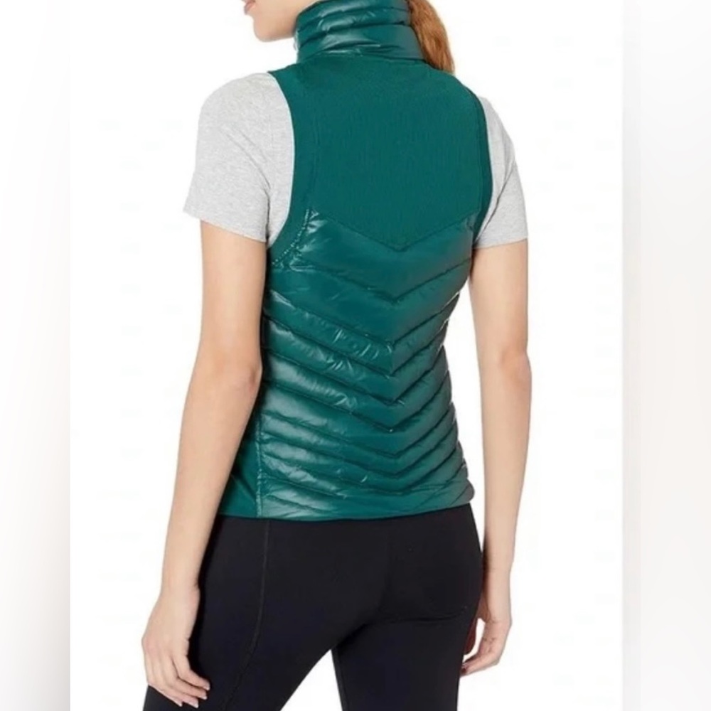 All yoga green prestige woman’s altitude puffer vest.